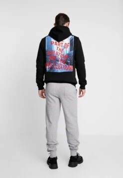 Pier One 2 PACK - Spodnie Treningowe - Black/mottled Light Gre 7 Pier One 2 PACK - Spodnie Treningowe - Black/mottled Light Gre -Pier One 082b684ed6b7492481fafd77bd2ec4d0