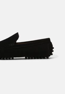 Pier One Mokasyny - Black 11 Pier One Mokasyny - Black -Pier One 0cb2c4eaf95a4aa992a137965ccc091a