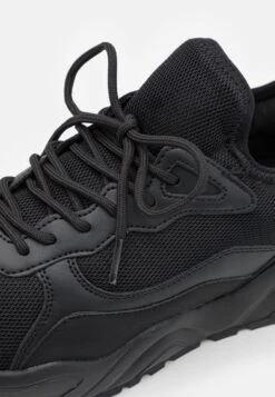 Pier One UNISEX - Sneakersy Niskie - Black -Pier One 15f8c710203749c391d0daa82bc20391