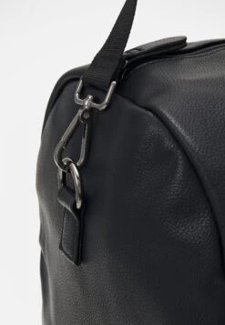 Pier One UNISEX - Torba Weekendowa - Black 7 Pier One UNISEX - Torba Weekendowa - Black -Pier One 18ba7561d82f4d668ee78827ee1c936c