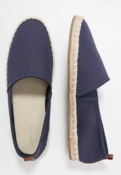 Pier One RENA ESPADRILLE UNISEX - Espadryle - Dark Blue -Pier One 1d9e197ae1594c829874d3f0a8b4706c