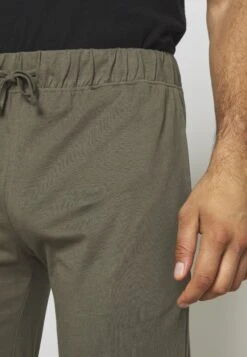 Pier One 2 PACK - Spodnie Od Piżamy - Black/khaki -Pier One 2d7e8aabb1c34004a160f9bd3c559011