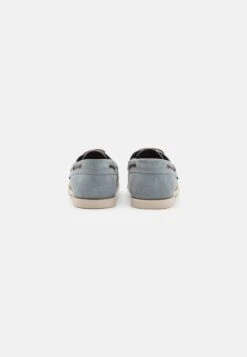 Pier One LEATHER UNISEX - Buty żeglarskie - Light Blue 8 Pier One LEATHER UNISEX - Buty żeglarskie - Light Blue -Pier One 38a5e66a7c314c5d9ef54a801fa7a47d
