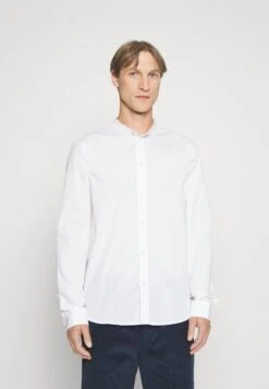 Pier One 2 PACK - Koszula - White/olive 11 Pier One 2 PACK - Koszula - White/olive -Pier One 3a3a8cea38c64e25a18ae98123aca767