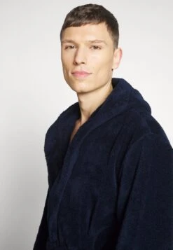 Pier One Szlafrok - Dark Blue 10 Pier One Szlafrok - Dark Blue -Pier One 41cb914371934a1bb7fd15e05e23e4bb