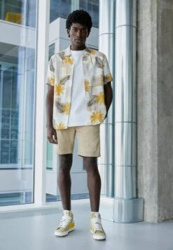 Pier One 2 PACK - Szorty - Dark Blue/tan