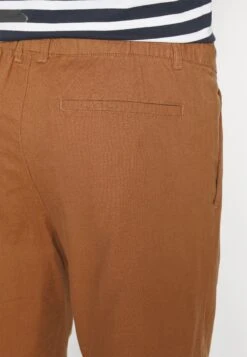Pier One LINEN BLEND DRAWCORD SHORTS - Szorty - Brown 11 Pier One LINEN BLEND DRAWCORD SHORTS - Szorty - Brown -Pier One 47f3ba1fb7dc4b3aa672e604b9fed1fe
