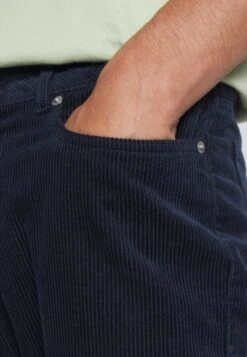 Pier One CORDUROY - Spodnie Materiałowe - Dark Blue 9 Pier One CORDUROY - Spodnie Materiałowe - Dark Blue -Pier One 4a62c5c14b3942dd807a08dcdf55b80a