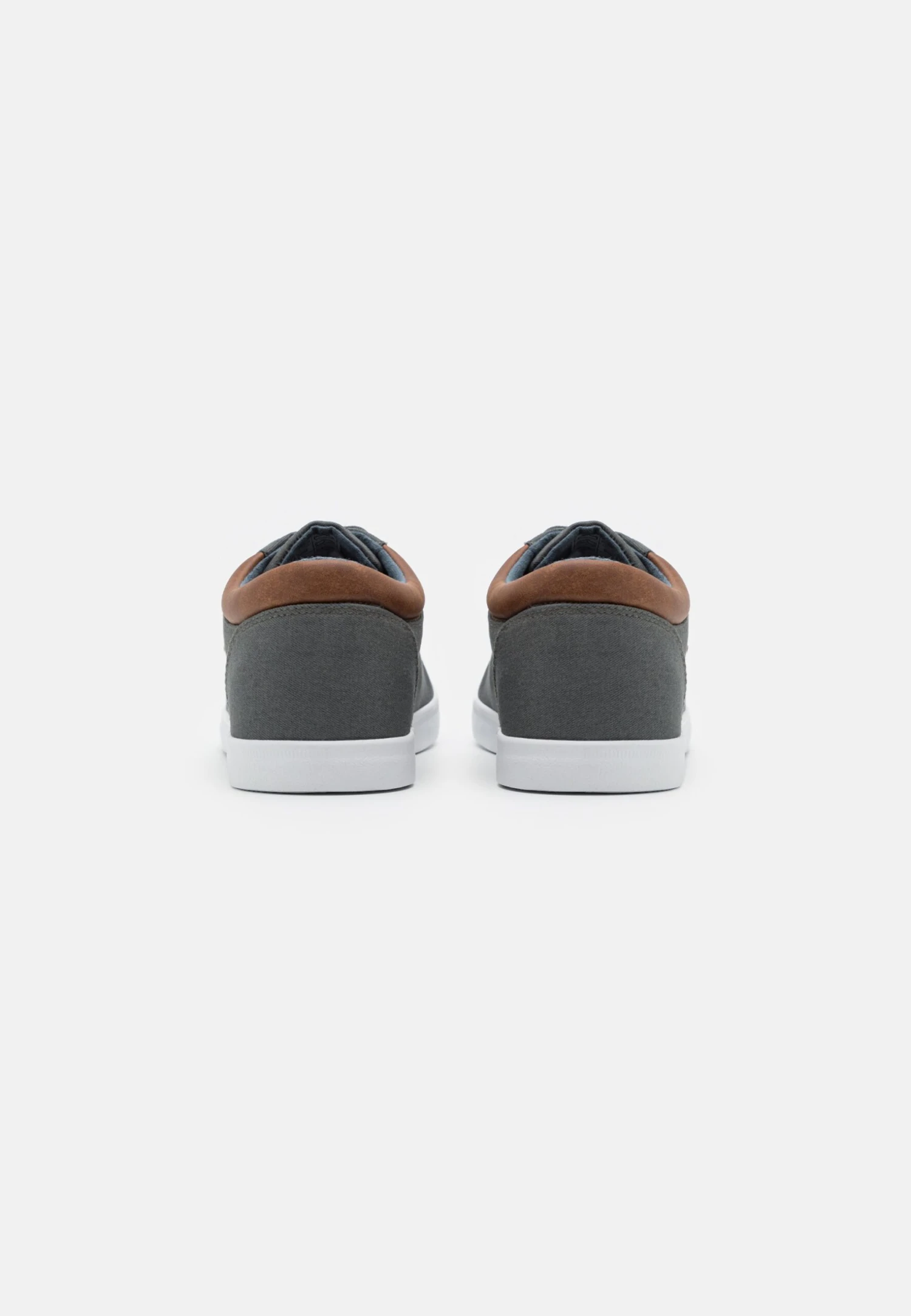 Pier One UNISEX - Sneakersy Niskie - Grey 3 Pier One UNISEX - Sneakersy Niskie - Grey - obrazek 3