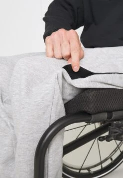 Pier One Spodnie Treningowe - Mottled Light Grey -Pier One 5000ff554ae3484eba1baf55bb2ebe1a