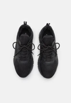 Pier One UNISEX - Sneakersy Niskie - Black -Pier One 534333615d79405fa31bc15435bd0e36