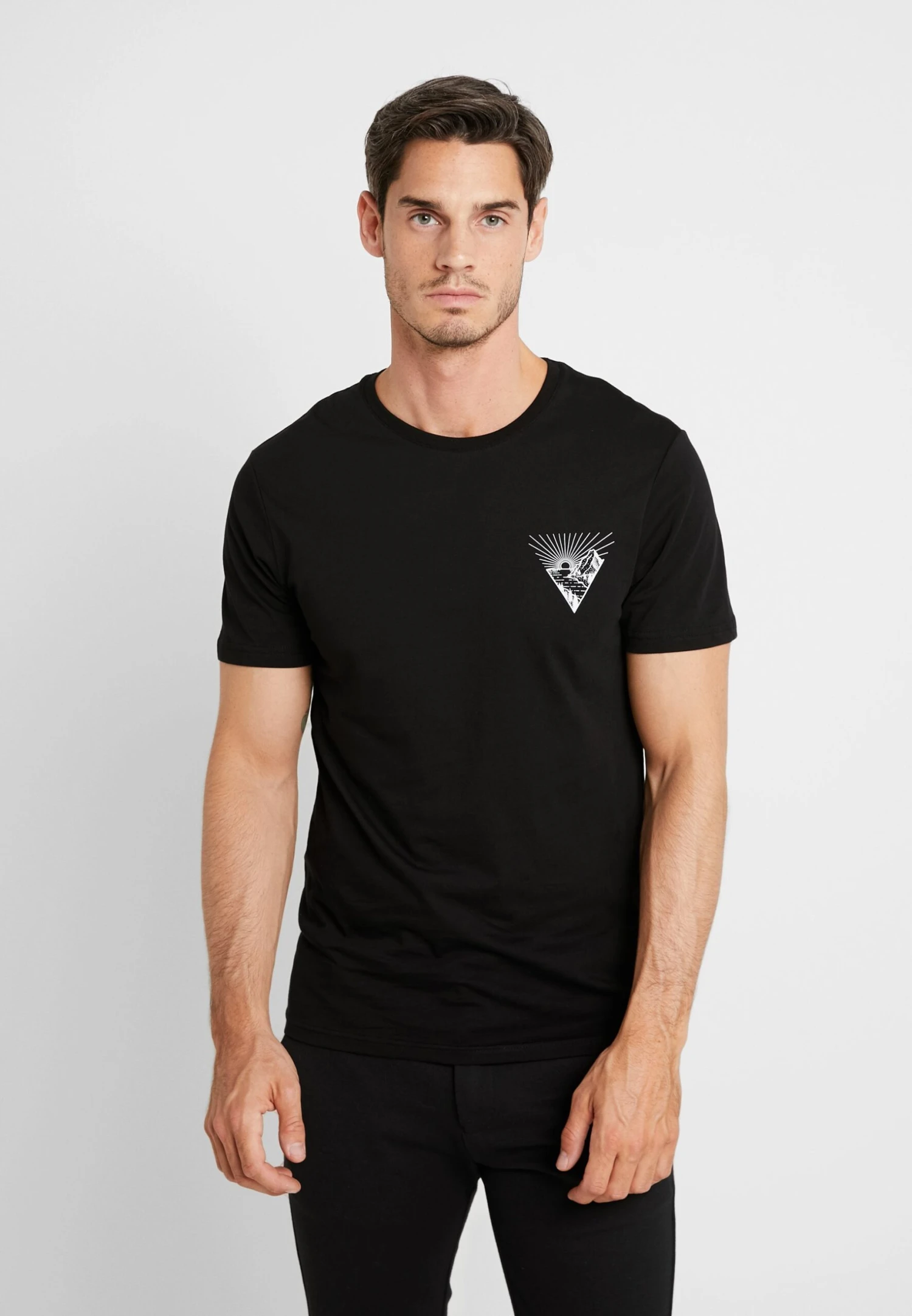 Pier One T-shirt Z Nadrukiem - Black 1 Pier One T-shirt Z Nadrukiem - Black