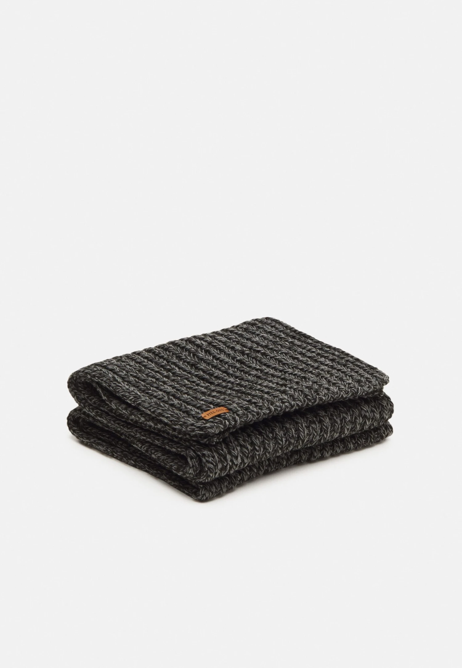 Pier One SET - Szal - Dark Grey 3 Pier One SET - Szal - Dark Grey - obrazek 3