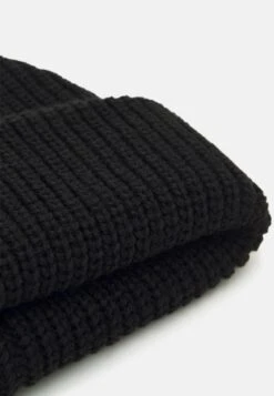 Pier One UNISEX - Czapka - Black -Pier One 613938bc3e504c76bac51adb4a9575e7