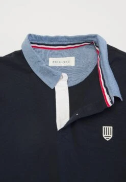 Pier One Koszulka Polo - Dark Blue 18 Pier One Koszulka Polo - Dark Blue -Pier One 65b63c766867438299b1da7d734418b1
