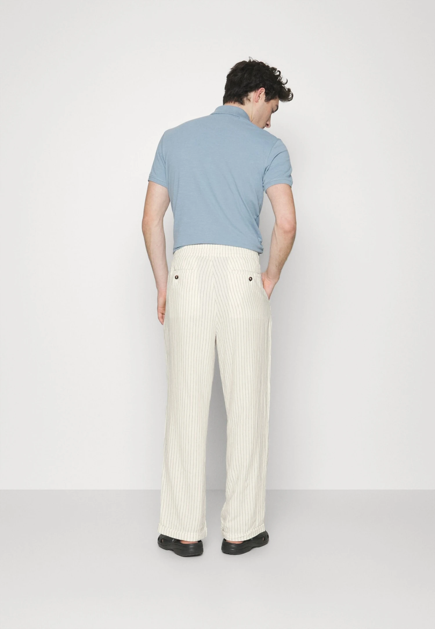 Pier One DRAWCORD TROUSERS - Spodnie Materiałowe - Off-white 3 Pier One DRAWCORD TROUSERS - Spodnie Materiałowe - Off-white - obrazek 3