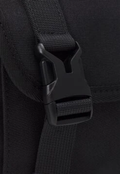 Pier One UNISEX - Torba Na Ramię - Black 7 Pier One UNISEX - Torba Na Ramię - Black -Pier One 6d52dbe825bd444e99897a25c387034f