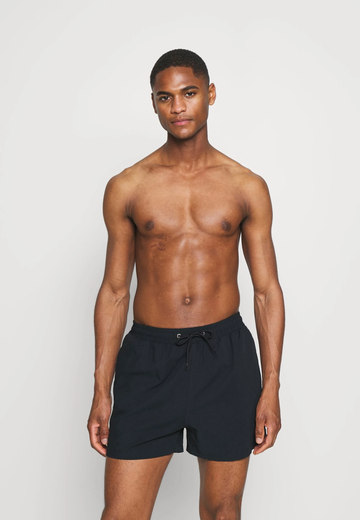 Pier One PEACHY SOFT BEACH SHORTS - Szorty Kąpielowe - Black 2 Pier One PEACHY SOFT BEACH SHORTS - Szorty Kąpielowe - Black - obrazek 2