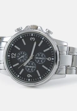 Pier One UNISEX - Zegarek - Silver-coloured/black -Pier One 74a3ccc1c5ec4cf19b661e26058a743f