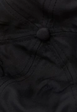 Pier One UNISEX - Czapka Z Daszkiem - Black -Pier One 781fccf059484bb1b6fb6ad3662517f3