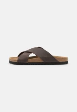 Pier One UNISEX - Kapcie - Brown