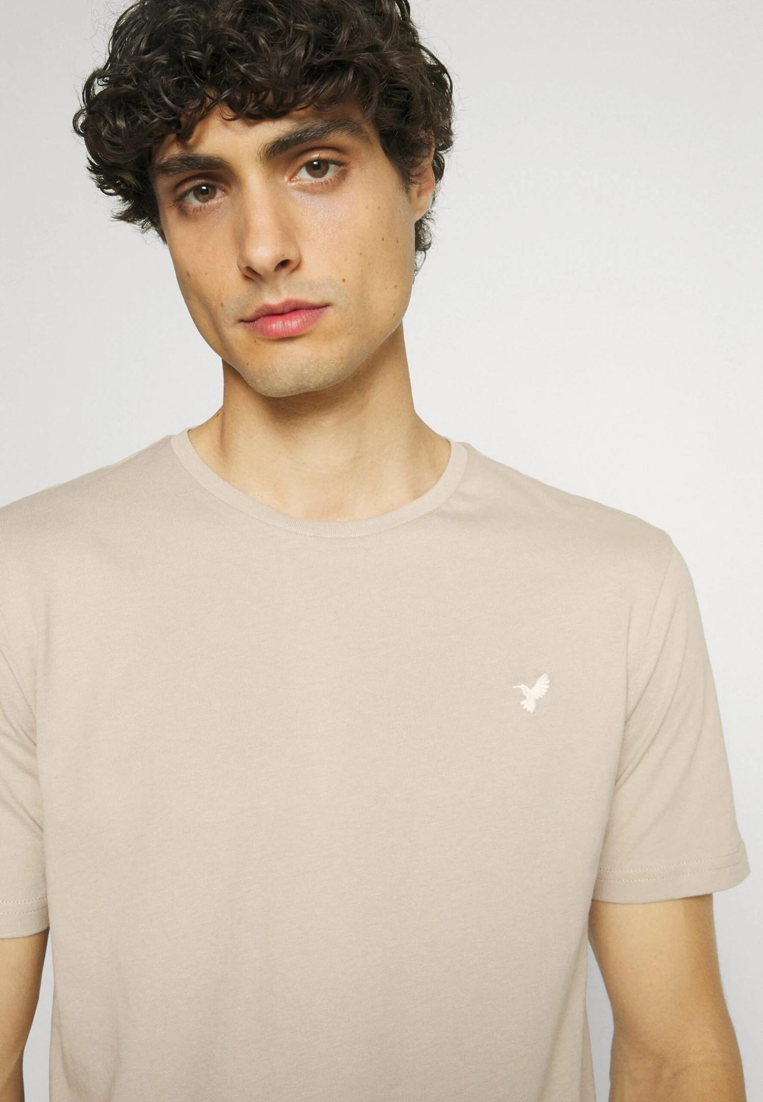 Pier One 5 PACK - T-shirt Basic - Dark Grey/dark Blue/olive 6 Pier One 5 PACK - T-shirt Basic - Dark Grey/dark Blue/olive - obrazek 6