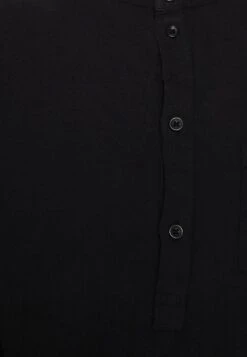 Pier One LINEN COTTON MIX 2 PACK - Koszula - White/black 7 Pier One LINEN COTTON MIX 2 PACK - Koszula - White/black -Pier One 833ae75cbbc64a5bb0cdd99156522f8b