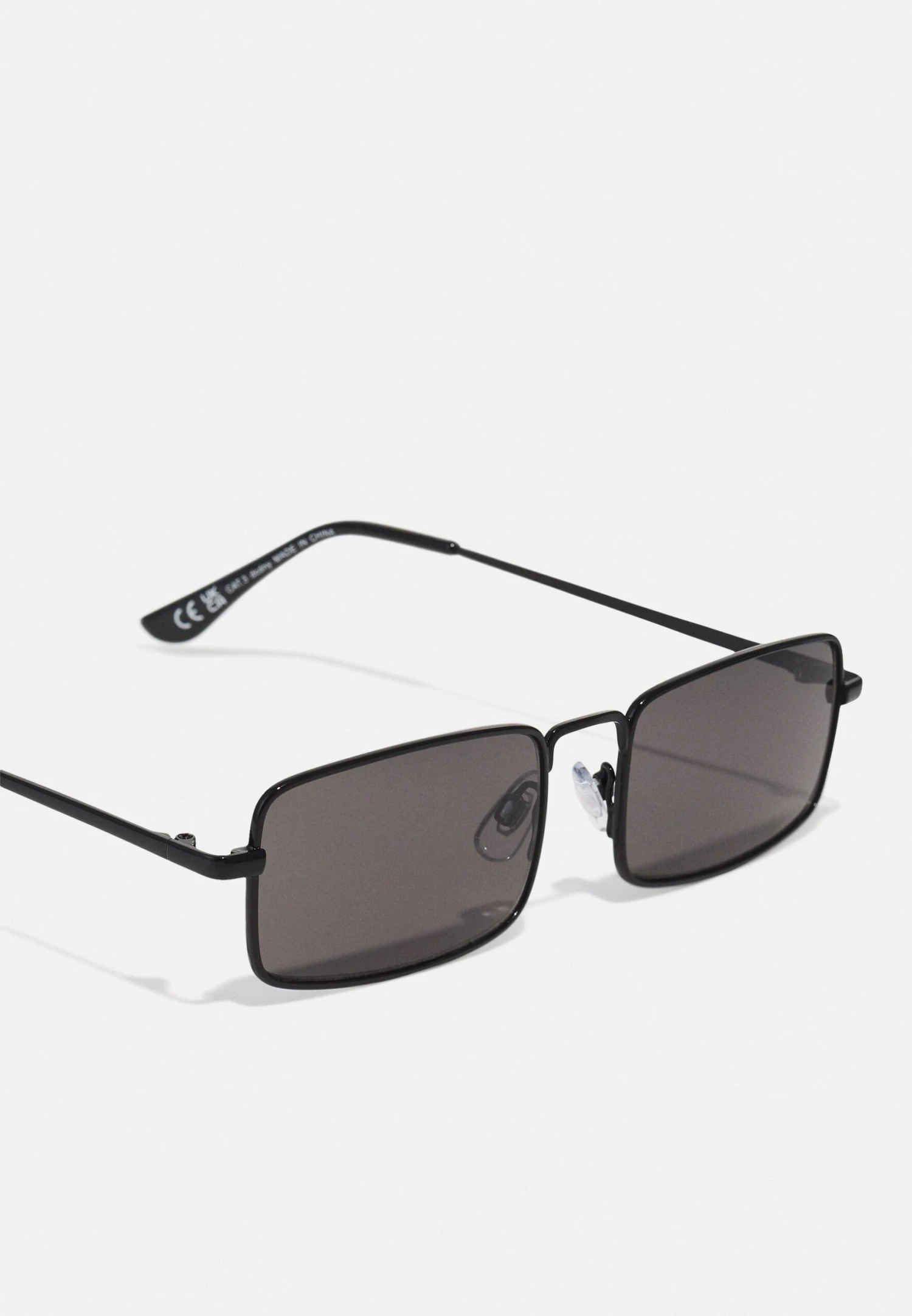 Pier One Okulary Przeciwsłoneczne - Black 3 Pier One Okulary Przeciwsłoneczne - Black - obrazek 3