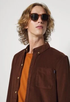 Pier One CORDUROY - Koszula - Brown -Pier One 84ea779dc85843e28682ed3f49d711d2