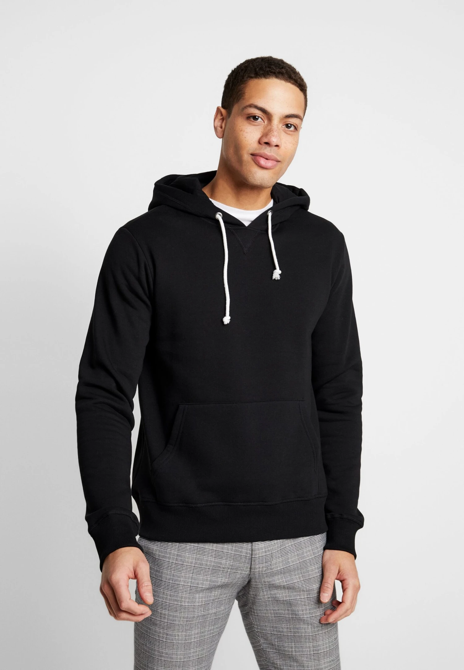 Pier One 2 PACK - Bluza Z Kapturem - Dark Blue/ Black 2 Pier One 2 PACK - Bluza Z Kapturem - Dark Blue/ Black - obrazek 2