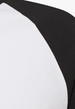 Pier One T-shirt Basic - Black -Pier One 8c421f58c49e4fa1b33a4f64aee1beb8