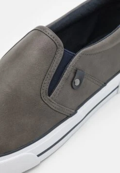 Pier One UNISEX - Sneakersy Niskie - Grey -Pier One 8f4c3bab60a8427abbcea954eebfdf86