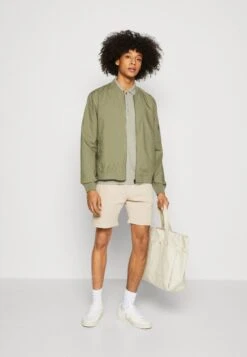 Pier One 2 PACK - Szorty - Grey/beige