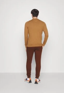 Pier One 2 PACK - Spodnie Treningowe - Dark Brown/black 8 Pier One 2 PACK - Spodnie Treningowe - Dark Brown/black -Pier One 994bb4a4696a4095ace27240f693a155