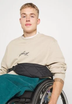 Pier One Bluza - Tan -Pier One 9998c119a3924cb38accaa46e749df2e