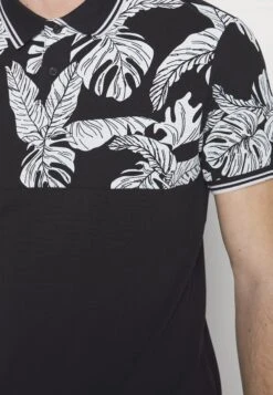 Pier One YOKE MONO - Koszulka Polo - Black/white 9 Pier One YOKE MONO - Koszulka Polo - Black/white -Pier One 9a8d9cca97be4b81a142d25df7f7f6c2