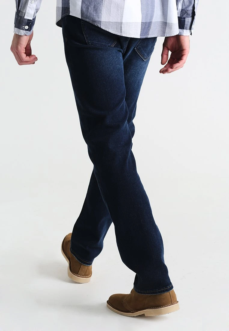 Pier One BASIC - Jeansy Straight Leg - Dark Blue Denim 3 Pier One BASIC - Jeansy Straight Leg - Dark Blue Denim - obrazek 3