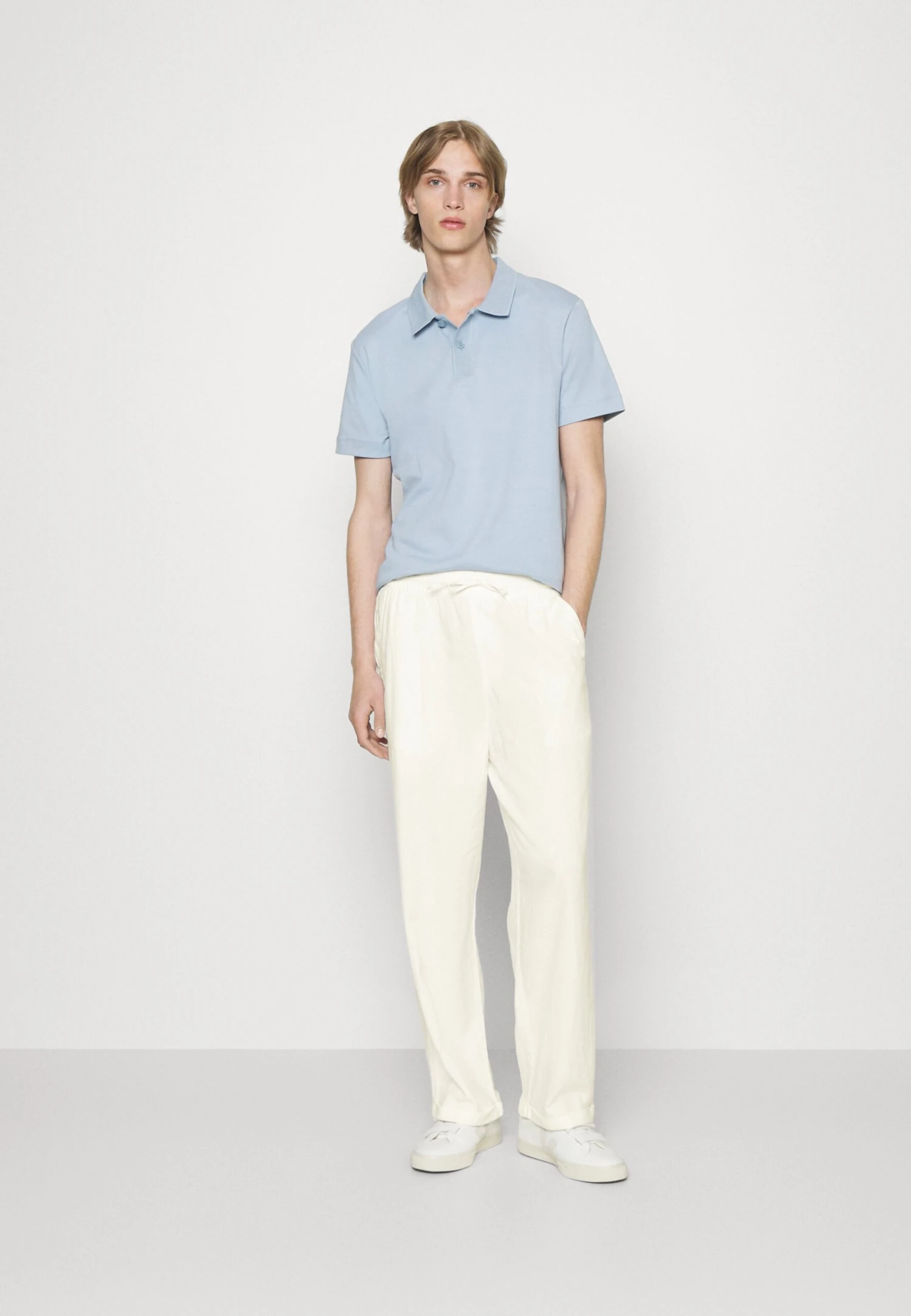 Pier One DRAWCORD TROUSERS LINEN BLEND - Spodnie Materiałowe - White 2 Pier One DRAWCORD TROUSERS LINEN BLEND - Spodnie Materiałowe - White - obrazek 2