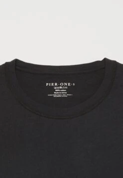 Pier One T-shirt Z Nadrukiem - Black 23 Pier One T-shirt Z Nadrukiem - Black -Pier One a9212a35cb2b44c392e64f8f272f38dc