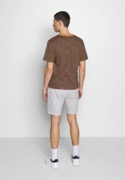 Pier One 2 PACK - Szorty - Light Grey /black 10 Pier One 2 PACK - Szorty - Light Grey /black -Pier One a95507bb1b644136a259c68258b032f4