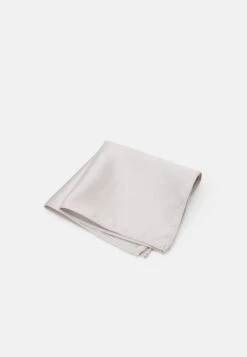 Pier One SET - Inne Akcesoria - Silver 6 Pier One SET - Inne Akcesoria - Silver -Pier One ac188c39a46c41b28b7968f88d050584