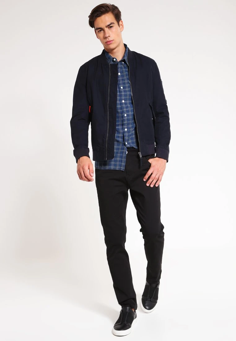 Pier One Spodnie Materiałowe - Anthracite 2 Pier One Spodnie Materiałowe - Anthracite - obrazek 2