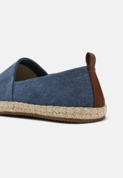 Pier One RENA ESPADRILLE UNISEX - Espadryle - Blue 11 Pier One RENA ESPADRILLE UNISEX - Espadryle - Blue -Pier One b517ee1340354961ae649b3a0c38da46