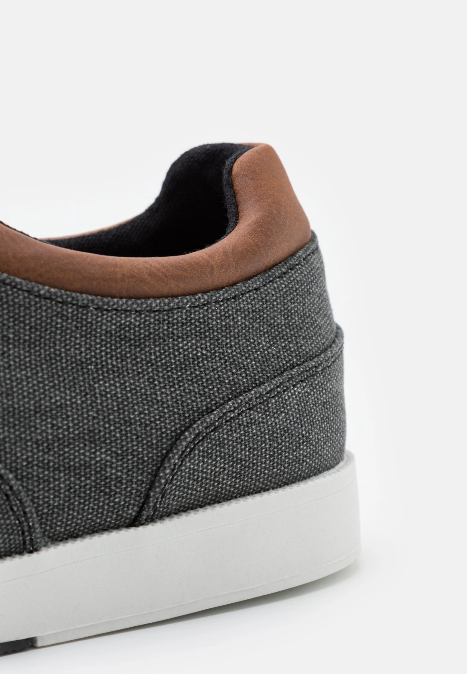 Pier One Sznurowane Obuwie Sportowe - Black 6 Pier One Sznurowane Obuwie Sportowe - Black - obrazek 6