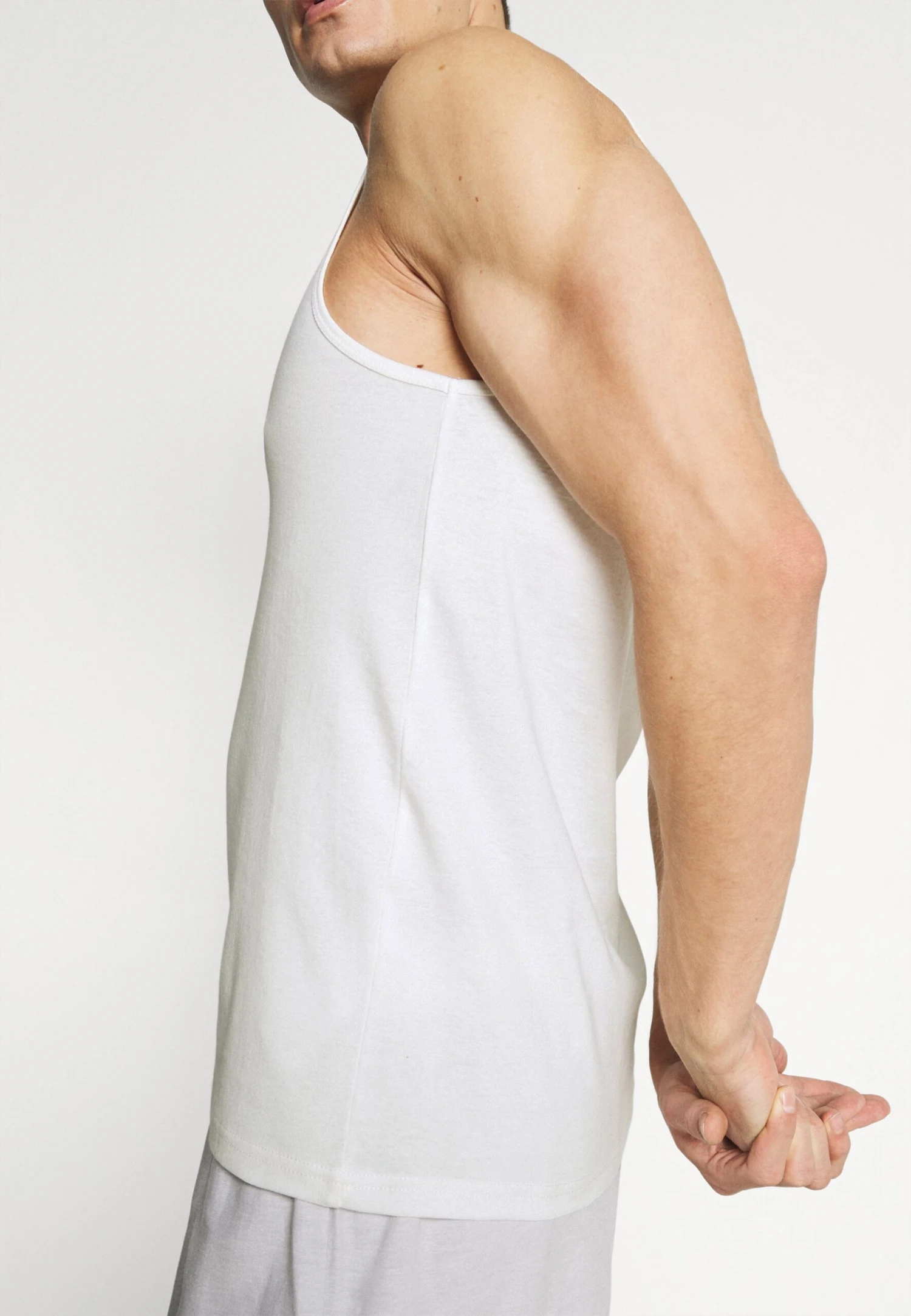 Pier One 3 PACK - Podkoszulki - Dark Blue/bordeaux/off-white 6 Pier One 3 PACK - Podkoszulki - Dark Blue/bordeaux/off-white - obrazek 6