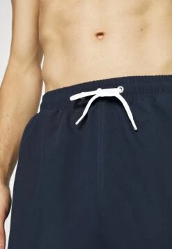 Pier One PEACHY SOFT BEACH SHORTS - Szorty Kąpielowe - Dark Blue 8 Pier One PEACHY SOFT BEACH SHORTS - Szorty Kąpielowe - Dark Blue -Pier One c3406b80a5624c7f96c6a78ba1ed4a91