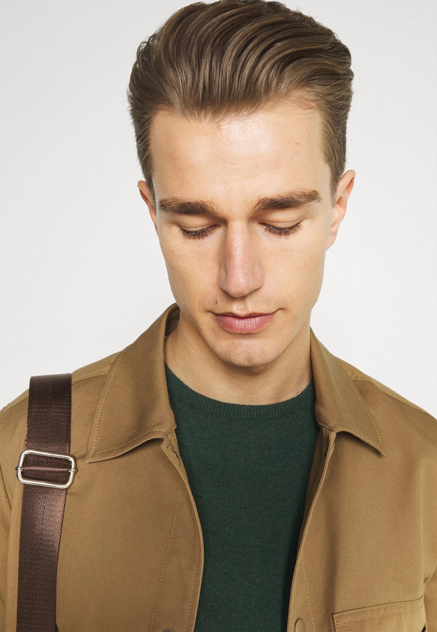 Pier One BASIC CREWNECK - Sweter - Mottled Dark Green 4 Pier One BASIC CREWNECK - Sweter - Mottled Dark Green - obrazek 4