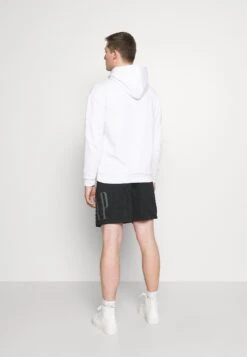 Pier One 2 PACK - Bluza Z Kapturem - White/black 9 Pier One 2 PACK - Bluza Z Kapturem - White/black -Pier One c4fb3b4eba4245c9a0c0a3ac810958a5