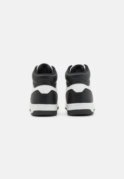 Pier One Sneakersy Wysokie - White 8 Pier One Sneakersy Wysokie - White -Pier One c7d42de382f643bcb7b8e5bacedab58d