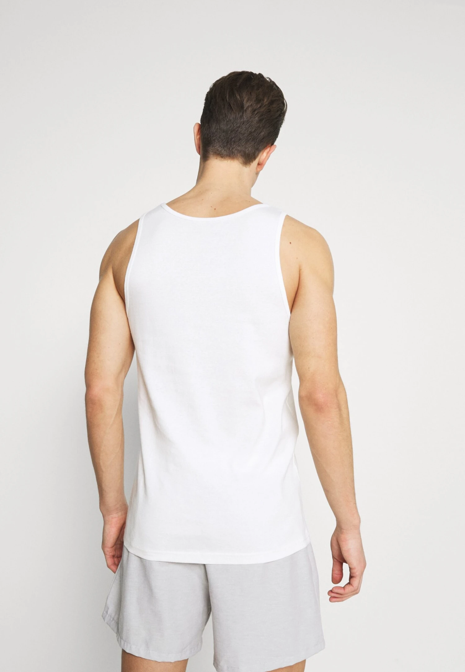 Pier One 3 PACK - Podkoszulki - Dark Blue/bordeaux/off-white 2 Pier One 3 PACK - Podkoszulki - Dark Blue/bordeaux/off-white - obrazek 2